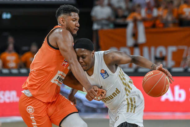 阿瑙托维奇 阿瑙托维奇